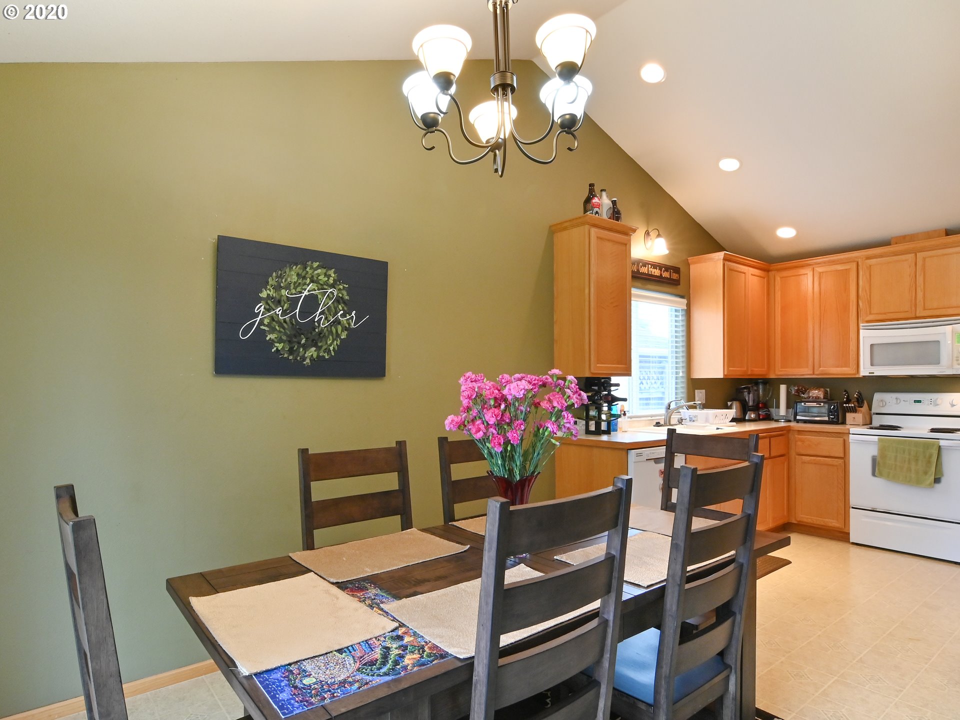 6056 Rombauer Road Eugene, OR 97402 - Photo 10 of 31 Gallery Image 10