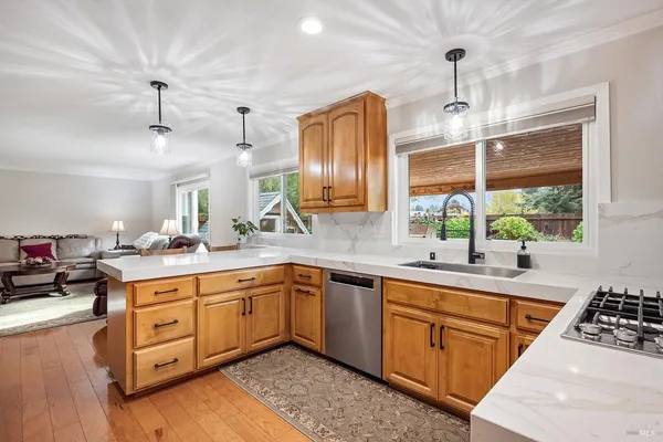 $1,125,000 | 8091 Hill Drive, Sebastopol, CA 95472