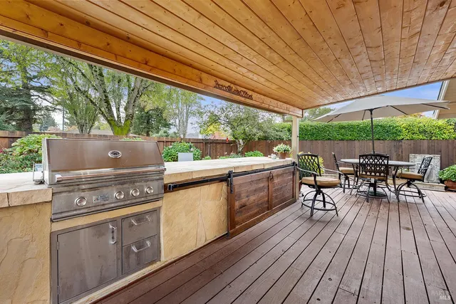 $1,175,000 | 8091 Hill Drive, Sebastopol, CA 95472