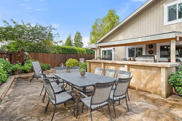 $999,000 | 8091 Hill Drive, Sebastopol, CA 95472