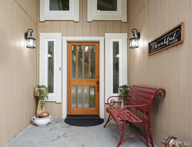 $1,175,000 | 8091 Hill Drive, Sebastopol, CA 95472