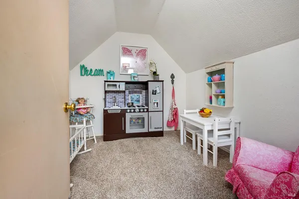 $999,000 | 8091 Hill Drive, Sebastopol, CA 95472