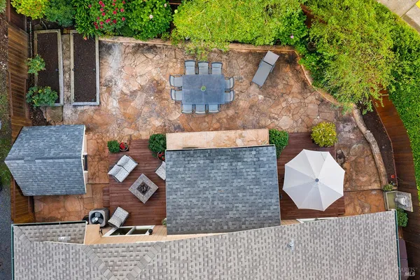 $999,000 | 8091 Hill Drive, Sebastopol, CA 95472