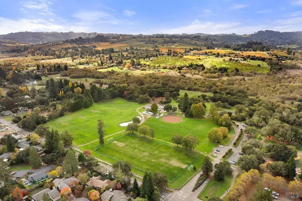 $999,000 | 8091 Hill Drive, Sebastopol, CA 95472