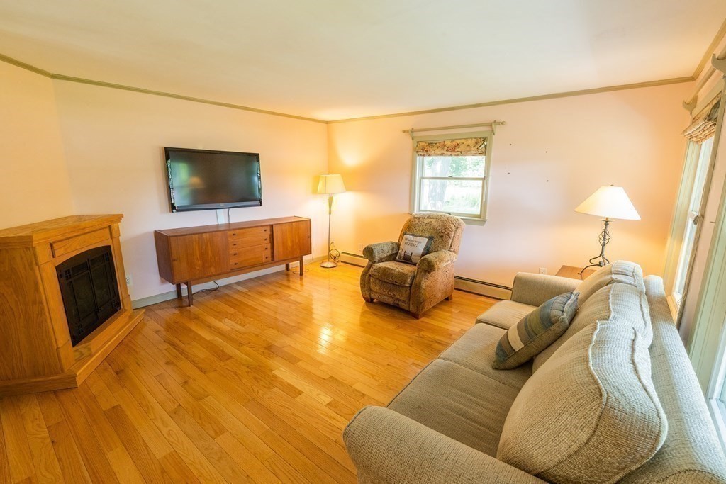 35 Gates Road Sterling, MA 01564 - Photo 20 of 36 Gallery Image 20