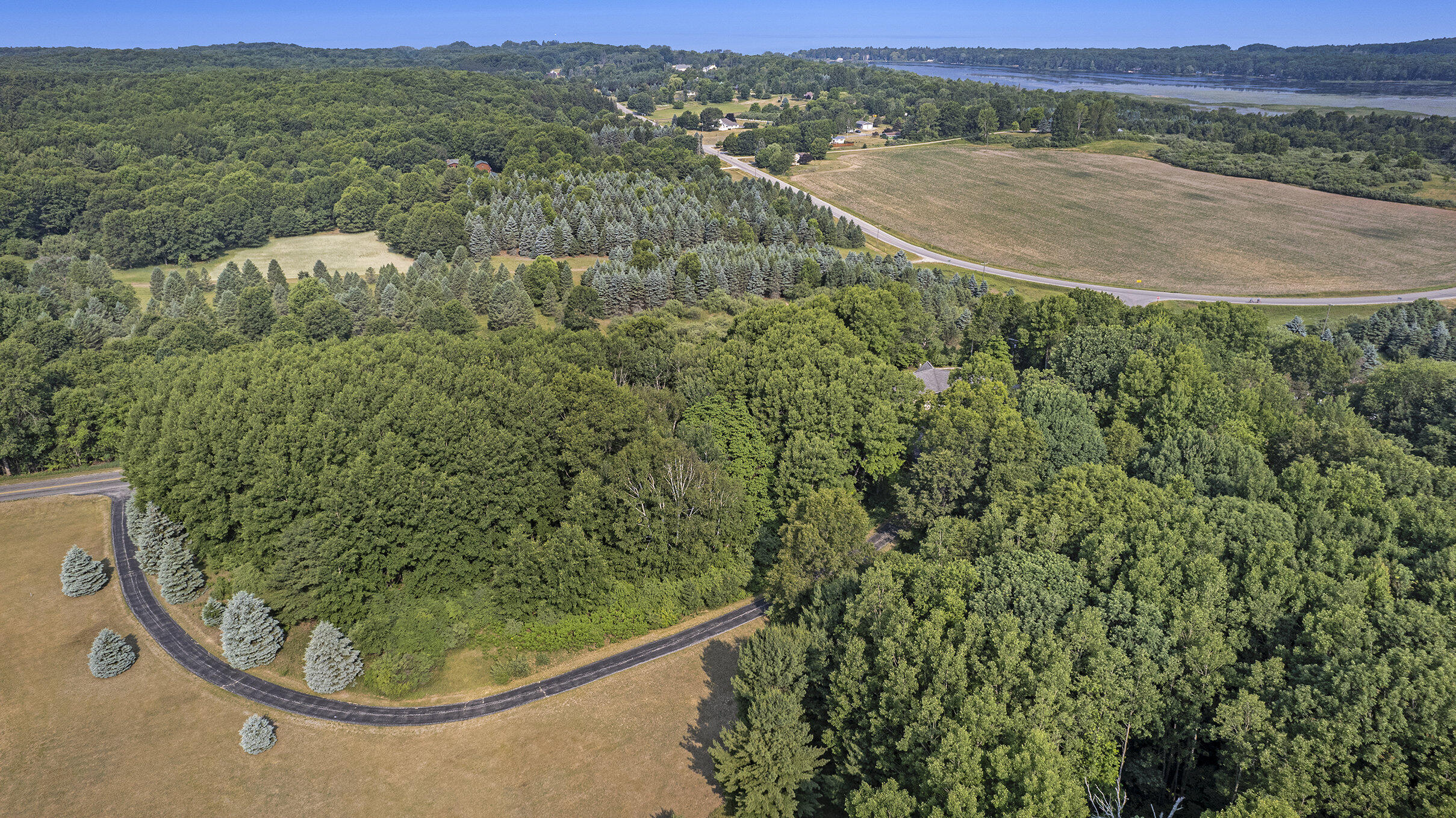 2715 Siuda Road Manistee, MI 49660 - Photo 13 of 21 021_dji_0542