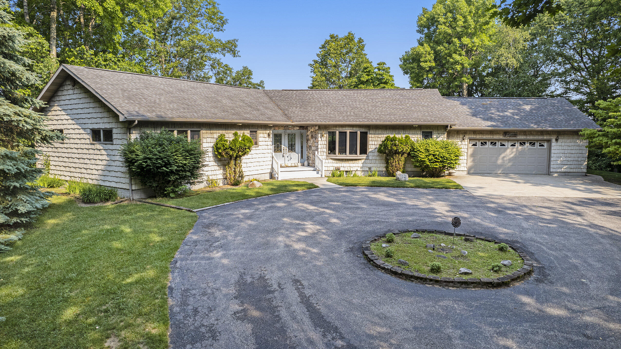 2715 Siuda Road Manistee, MI 49660 - Photo 20 of 21 012_dji_0537