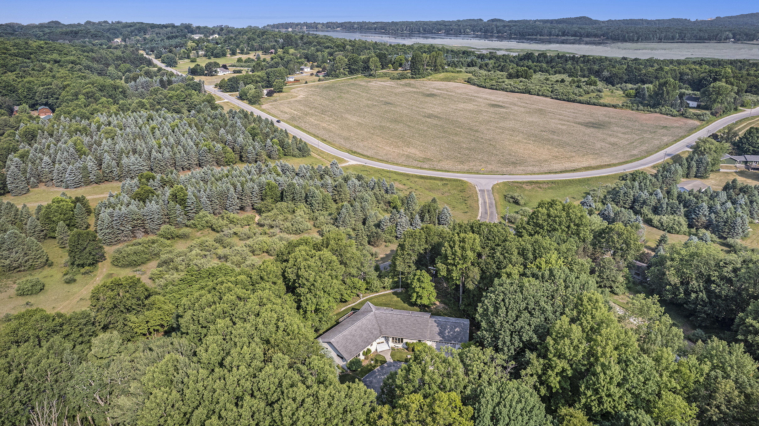 2715 Siuda Road Manistee, MI 49660 - Photo 9 of 21 015_dji_0545