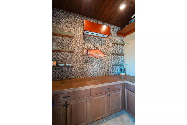 $3,875,000 | 414 Caribbean Drive East, Summerland Key, FL 33042