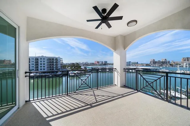 $1,195,000 | 211 Dolphin Point, Unit 403, Clearwater Beach, FL 33767