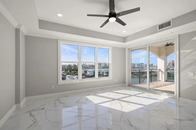 $1,195,000 | 211 Dolphin Point, Unit 403, Clearwater Beach, FL 33767