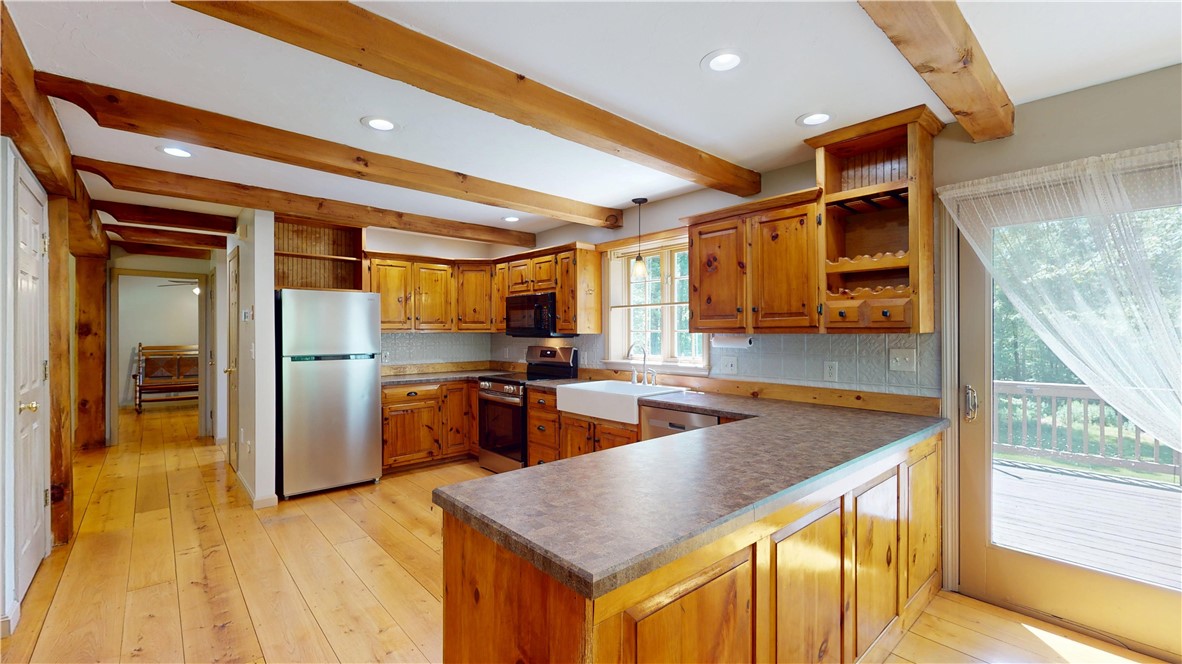 2525 Wallum Lake Road Burrillville, RI 02859 - Photo 18 of 46