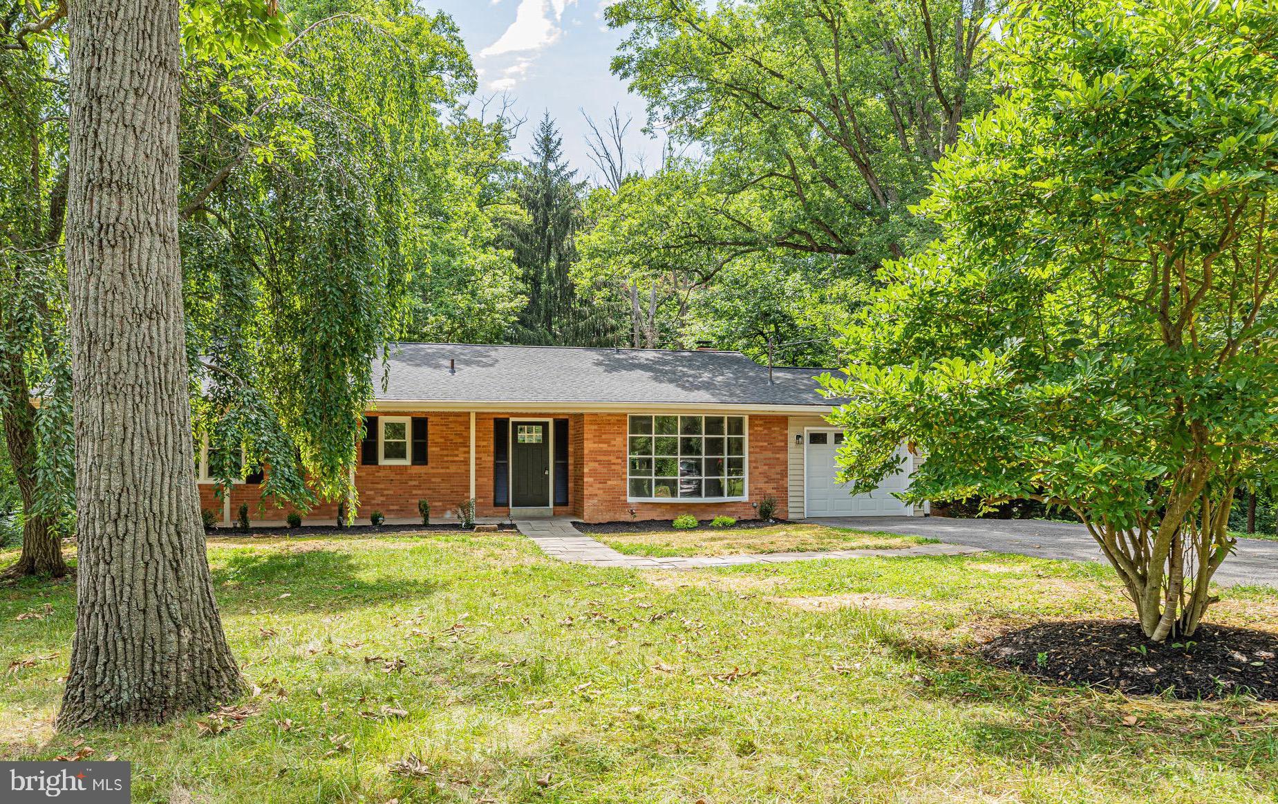 24524 Fossen Road Damascus, MD 20872 - Photo 2 of 49 Gallery Image 2