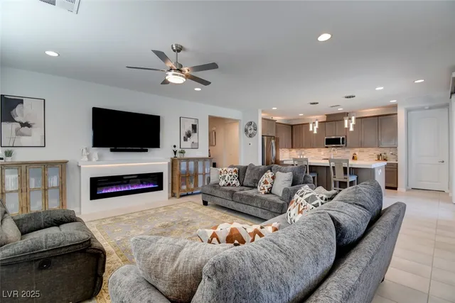 $824,000 | 1429 Cattail Falls Street, Boulder City, NV 89005