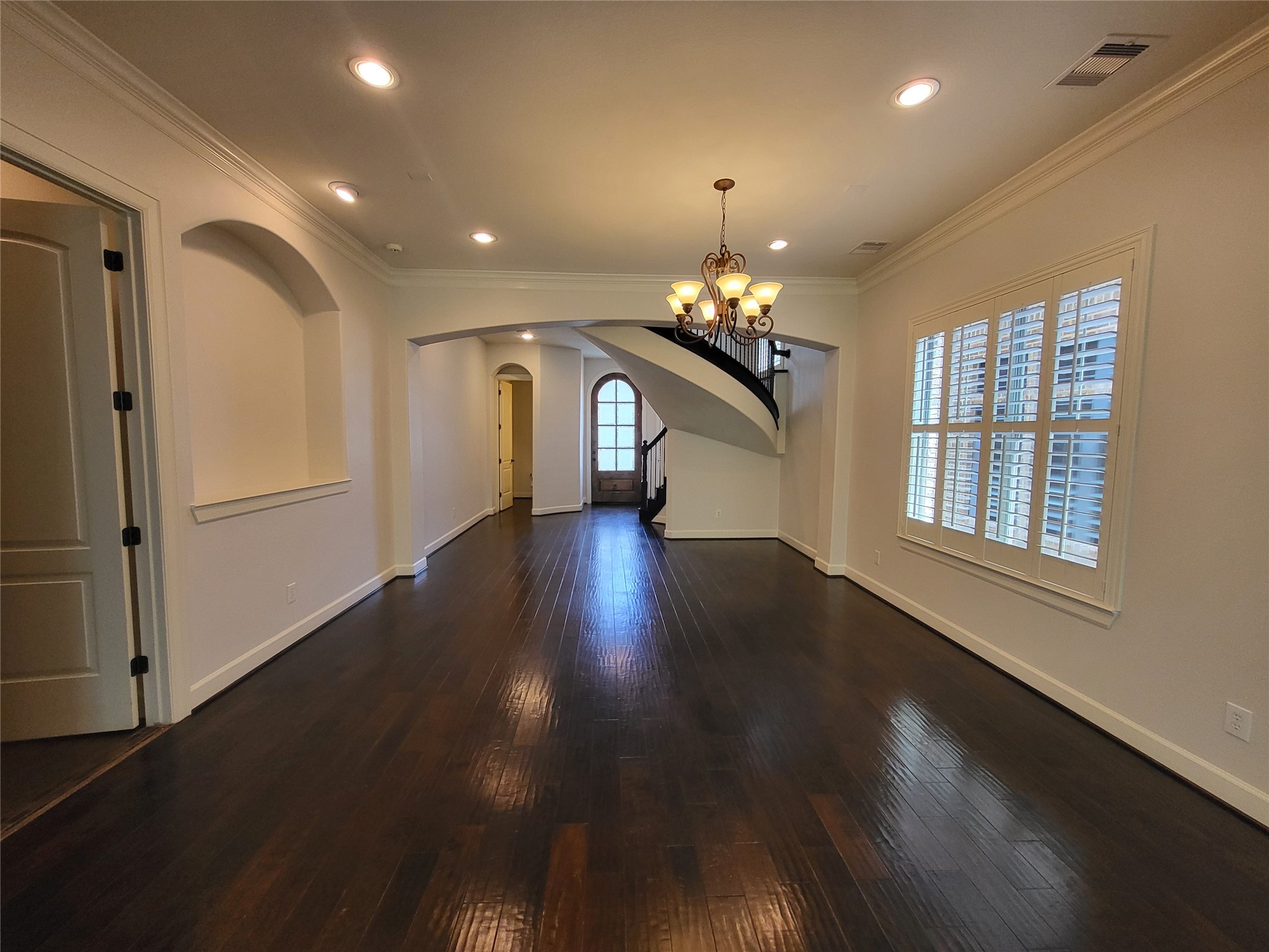 8811 Van Allen Drive The Woodlands, TX 77381 - Photo 8 of 36