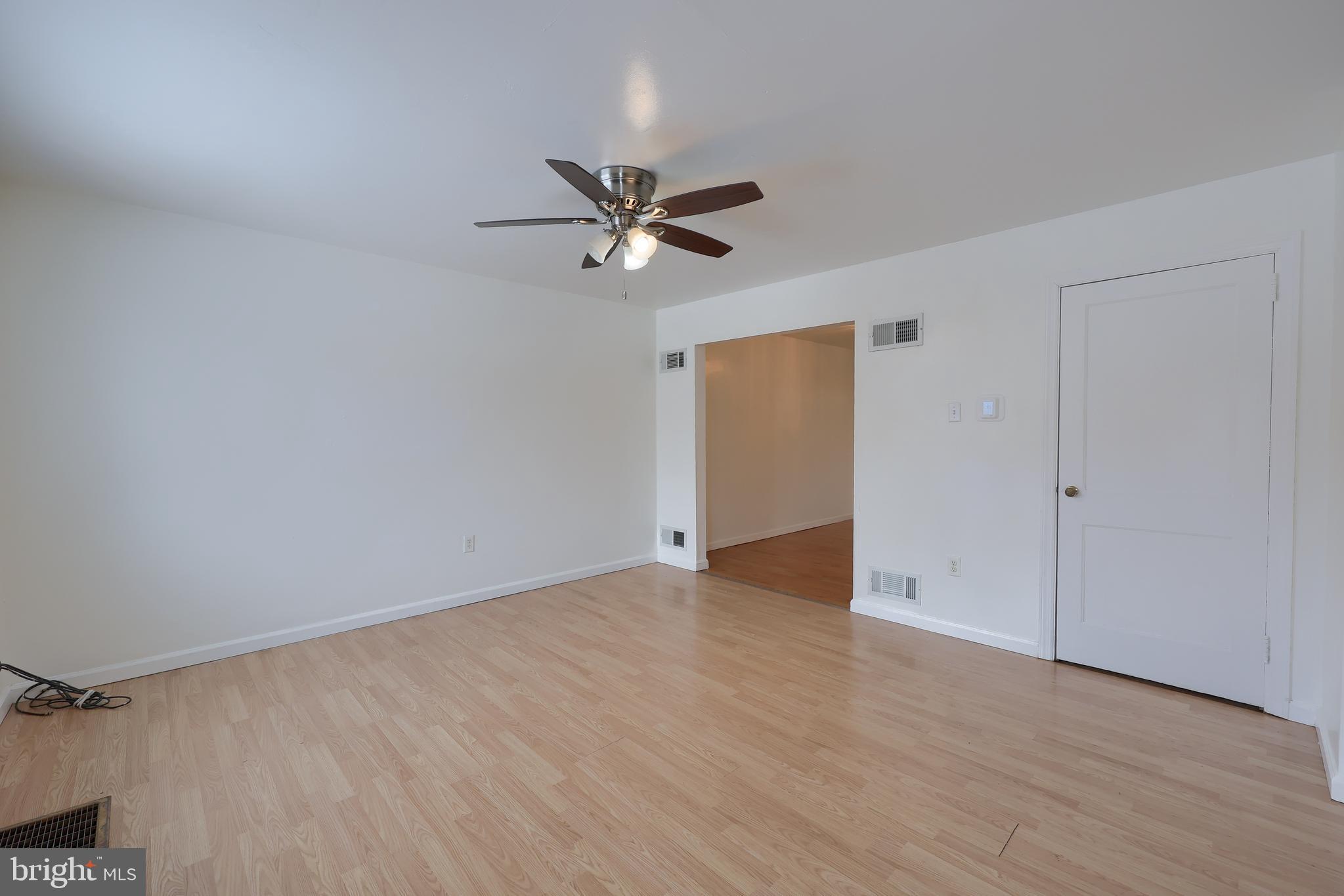 732 Stevens Avenue Lancaster, PA 17602 - Photo 4 of 29