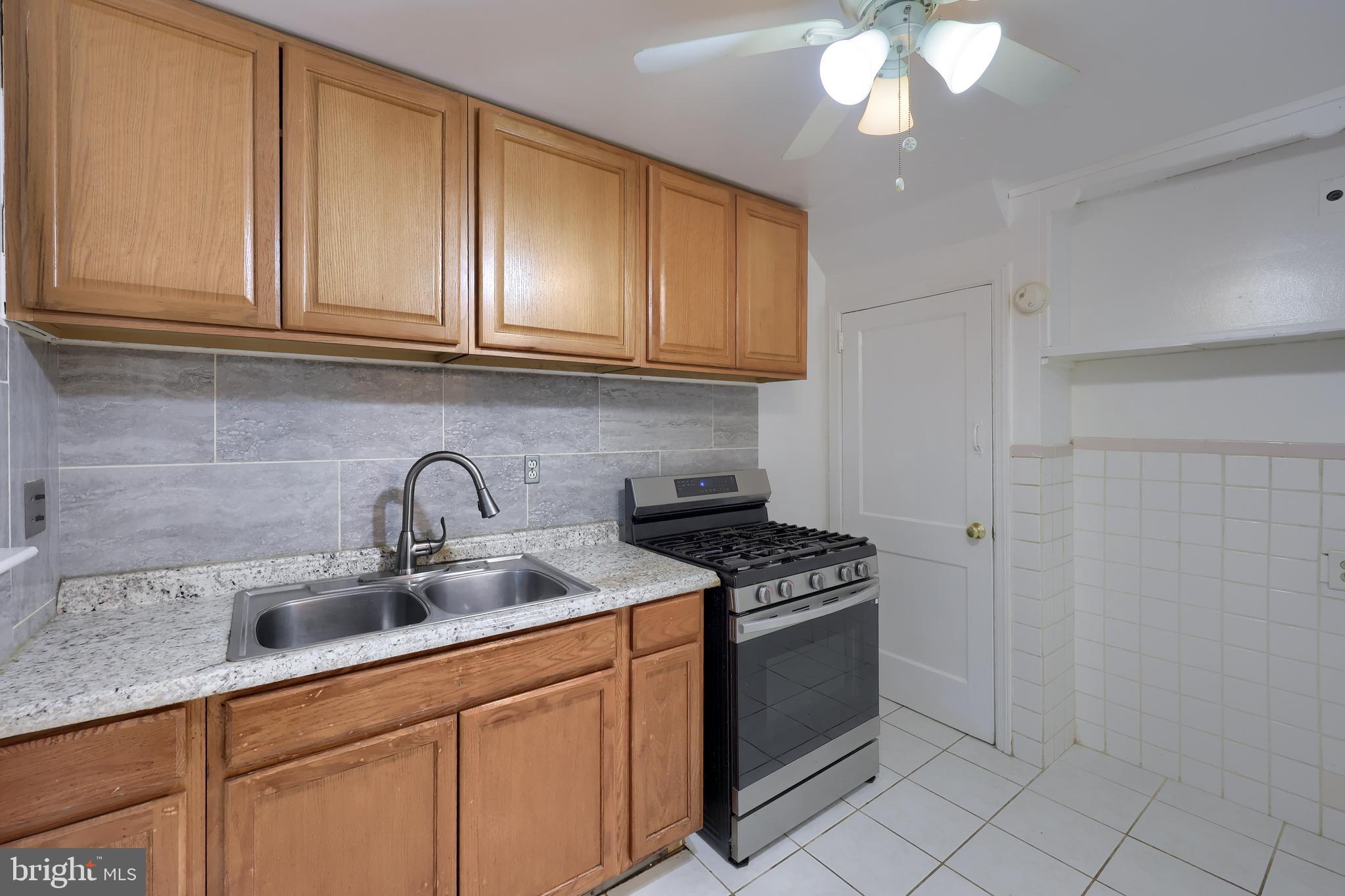 732 Stevens Avenue Lancaster, PA 17602 - Photo 9 of 29