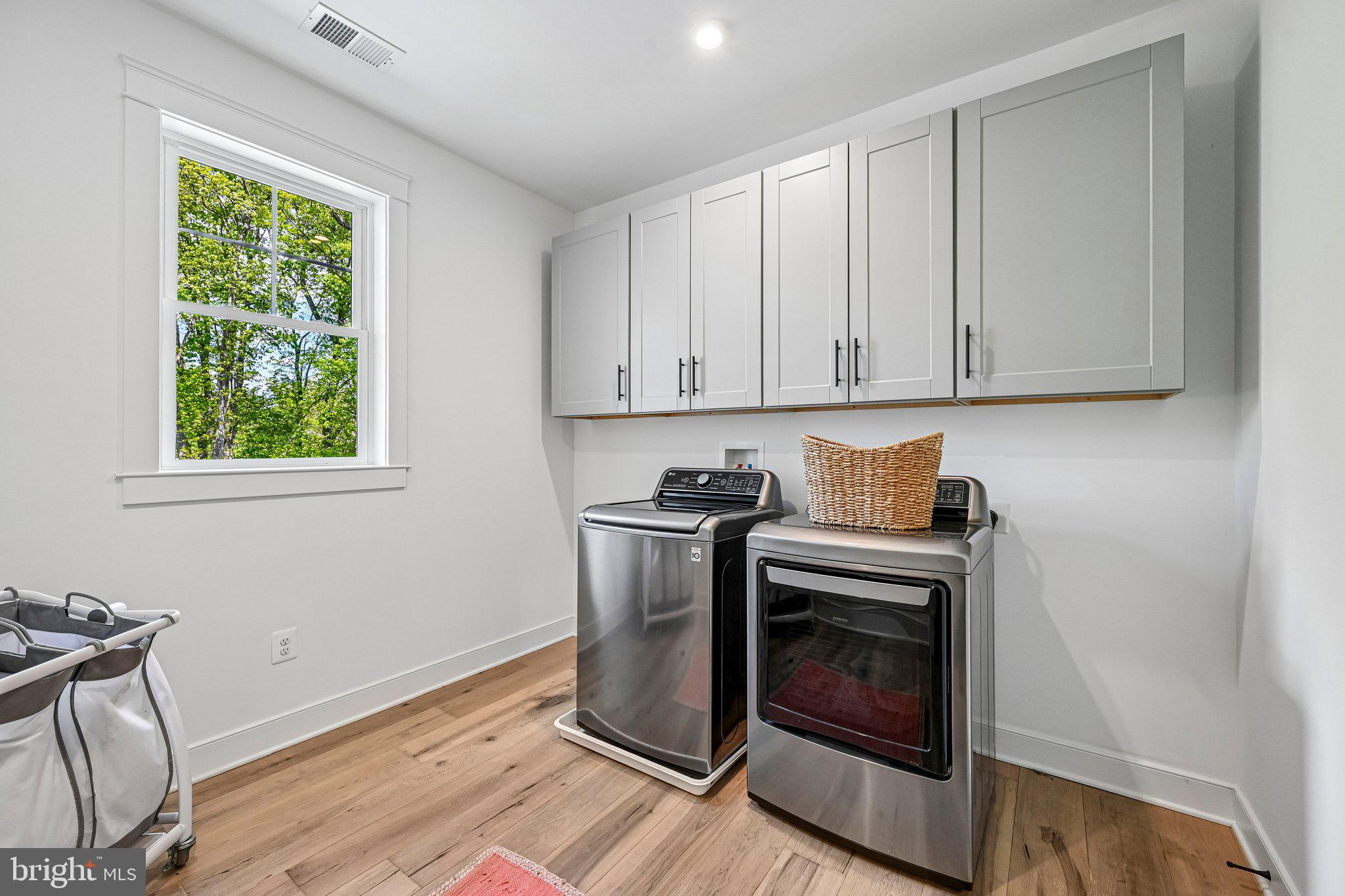 14516 Old Frederick Road Cooksville, MD 21723 - Photo 57 of 100 a stove top oven sitting inside of a kitchen