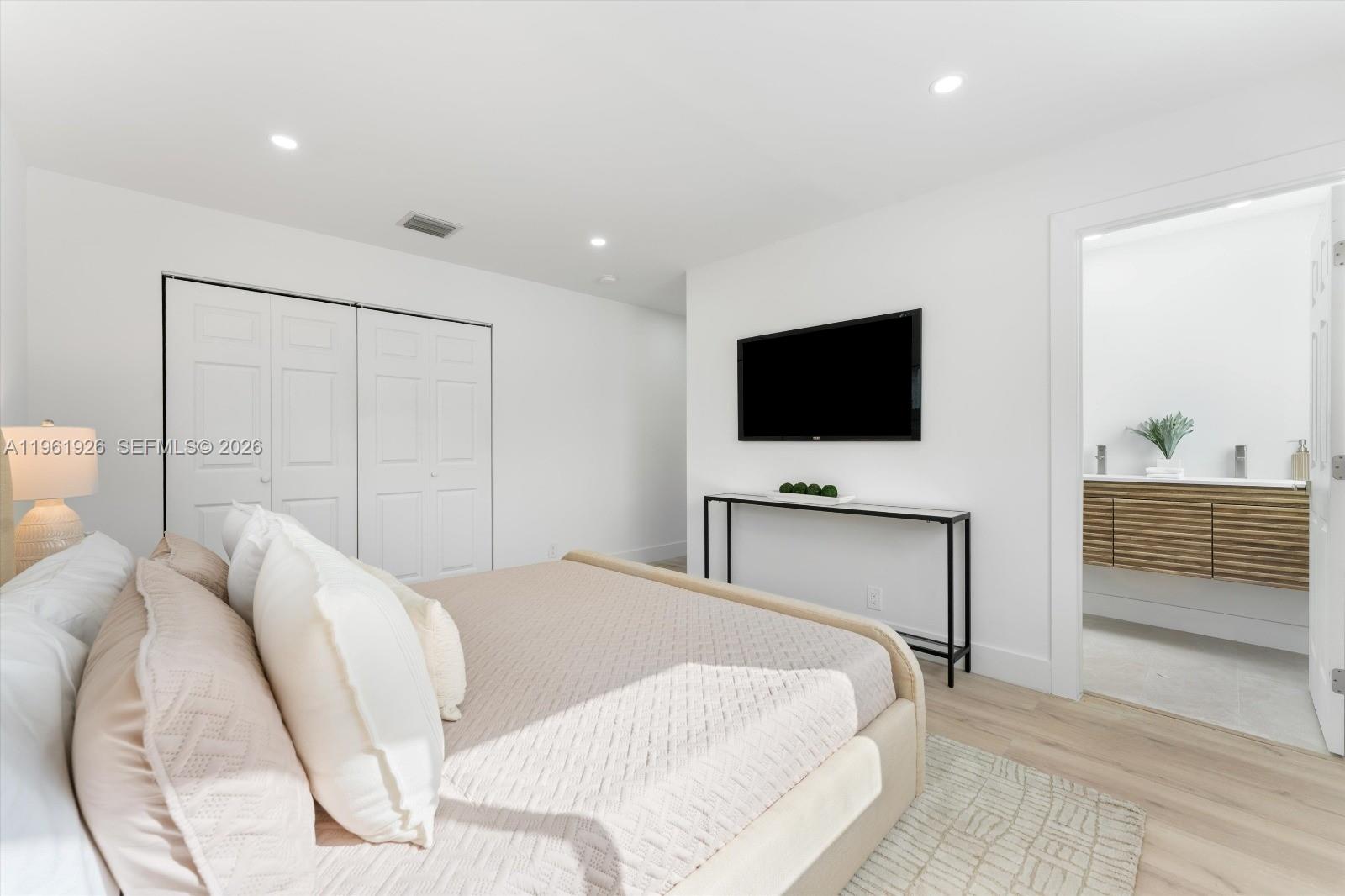 6231 Northwest 18th Street Sunrise, FL 33313 - Photo 8 of 20