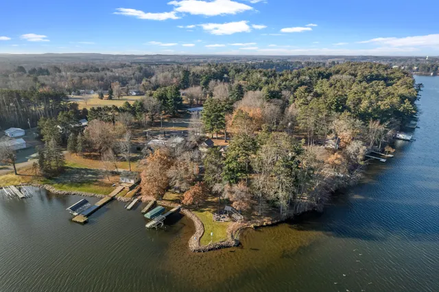 $995,000 | 2608 B 7 1/4 Avenue, Chetek, WI 54728