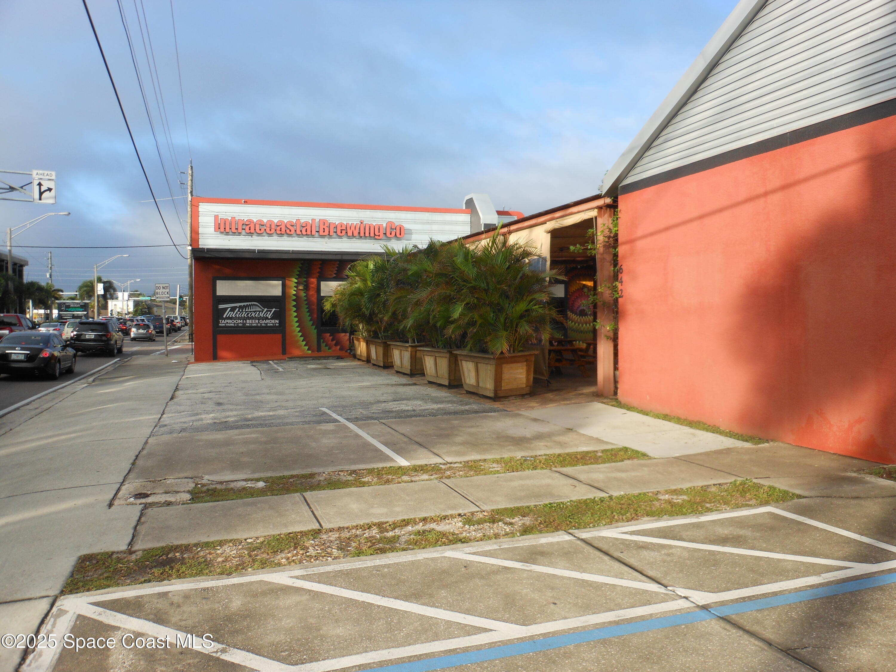 2273 Highland Avenue Melbourne, FL 32935 - Photo 13 of 20 a view of a indoor basketball court