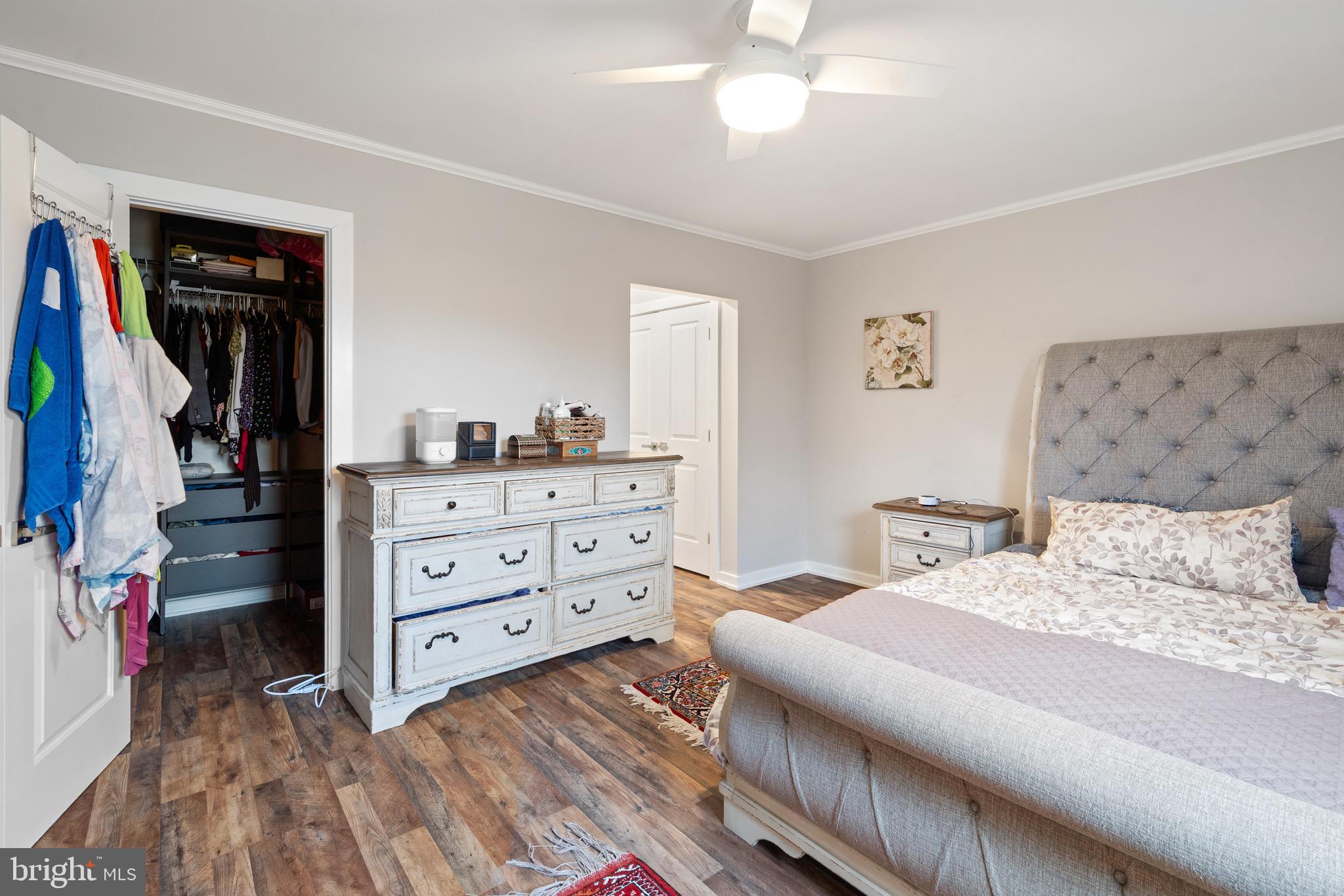 10022 Colvin Run Road Great Falls, VA 22066 - Photo 20 of 33 Bedroom 1