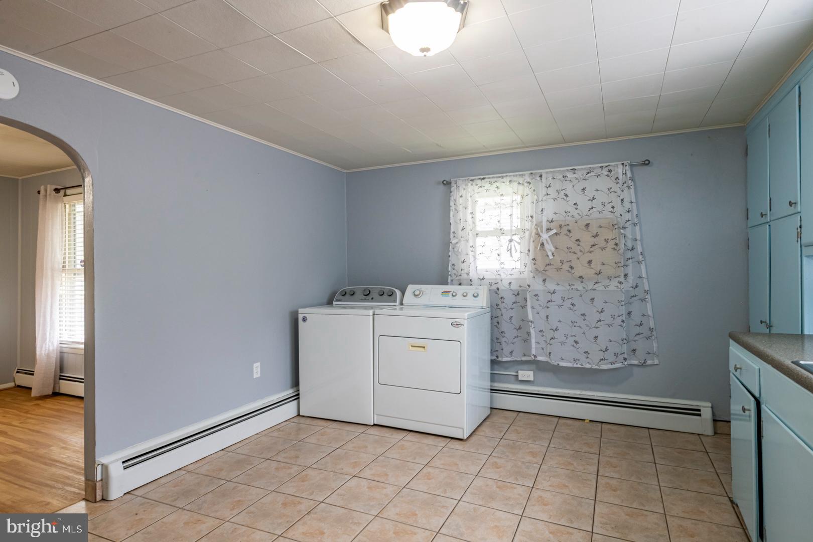 39 Seminary Avenue Reading, PA 19605 - Photo 11 of 24