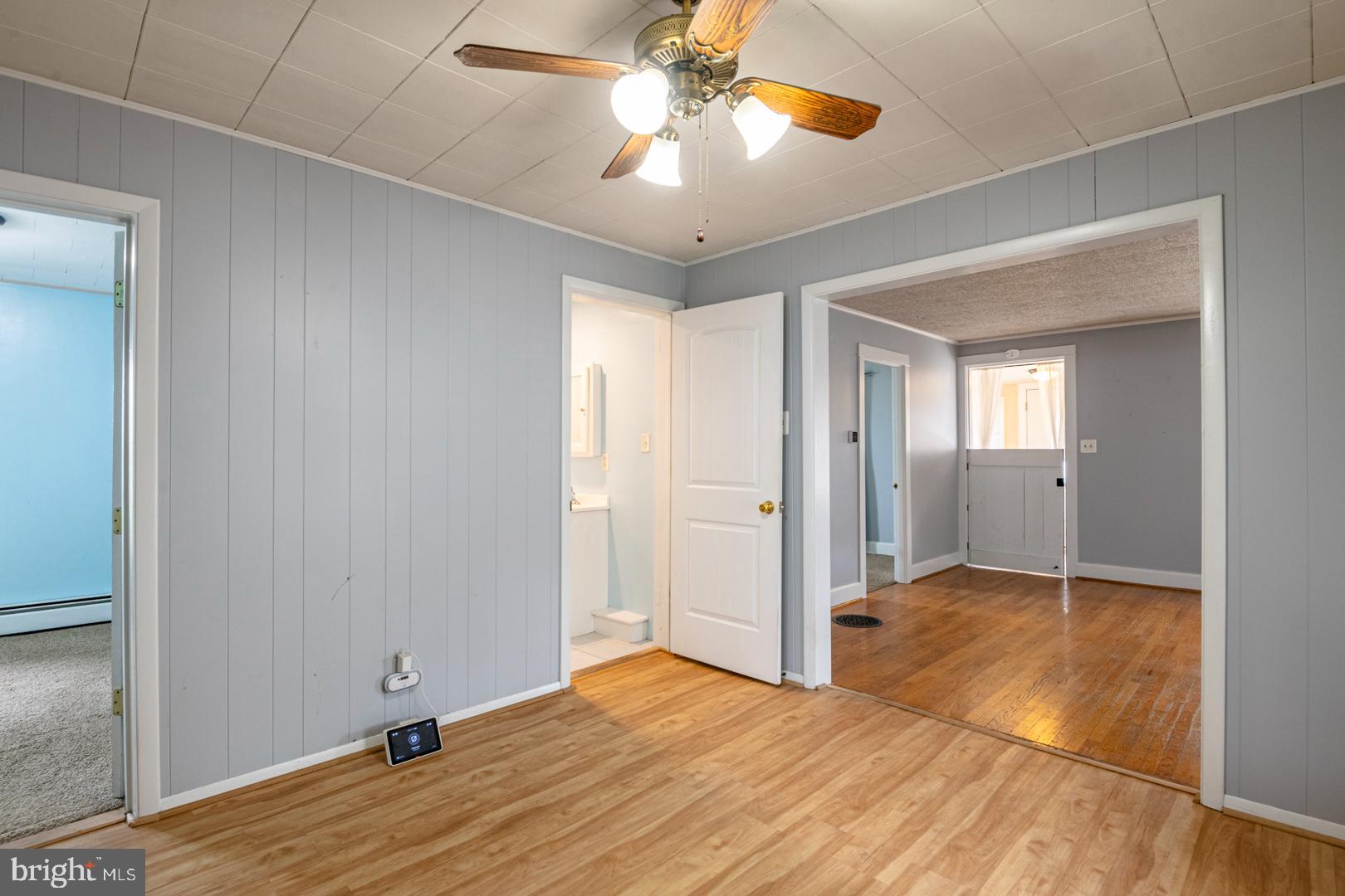 39 Seminary Avenue Reading, PA 19605 - Photo 13 of 24