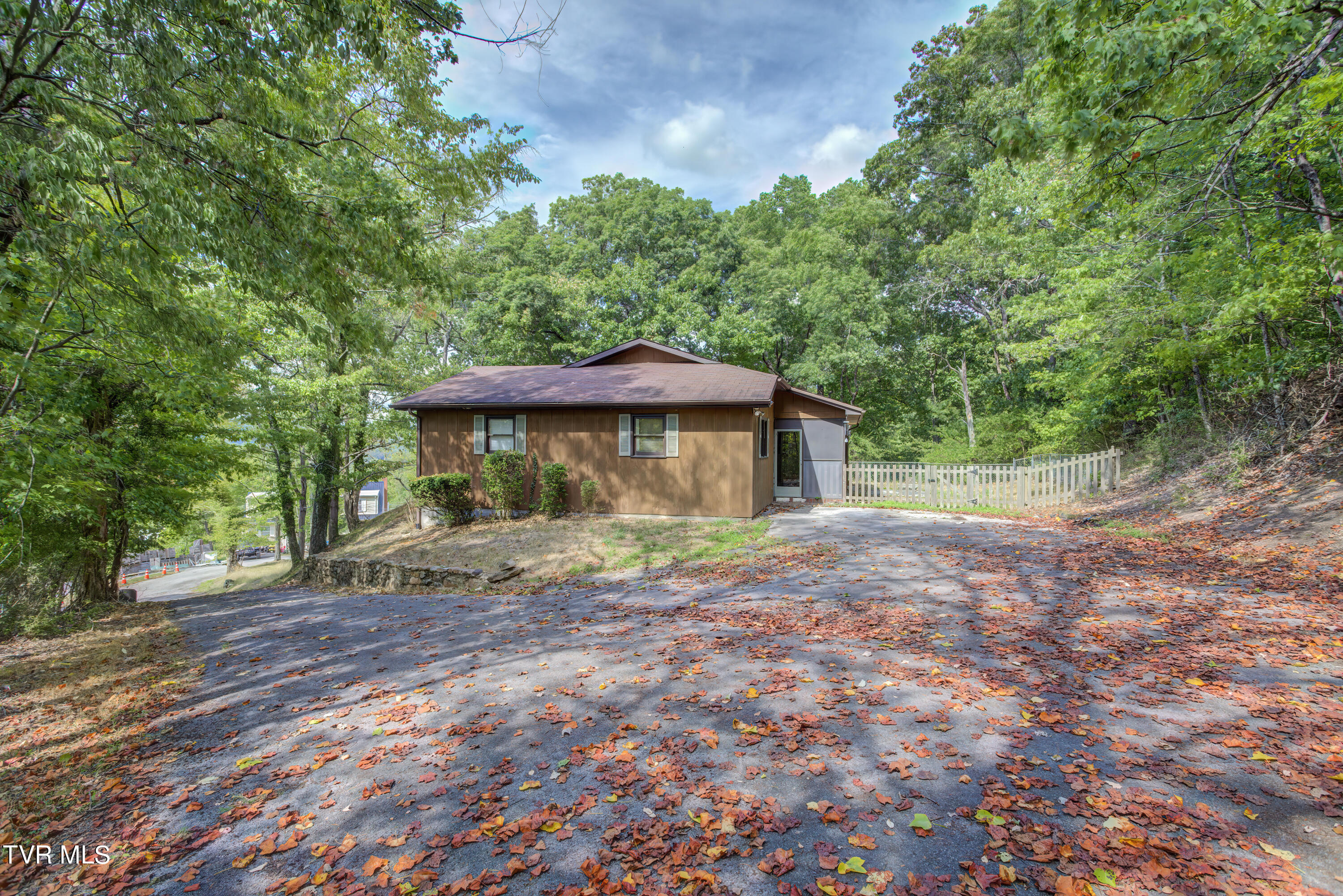 1732 Clifton Road Bristol, TN 37620 - Photo 28 of 31 1732 Clifton Rd (29)