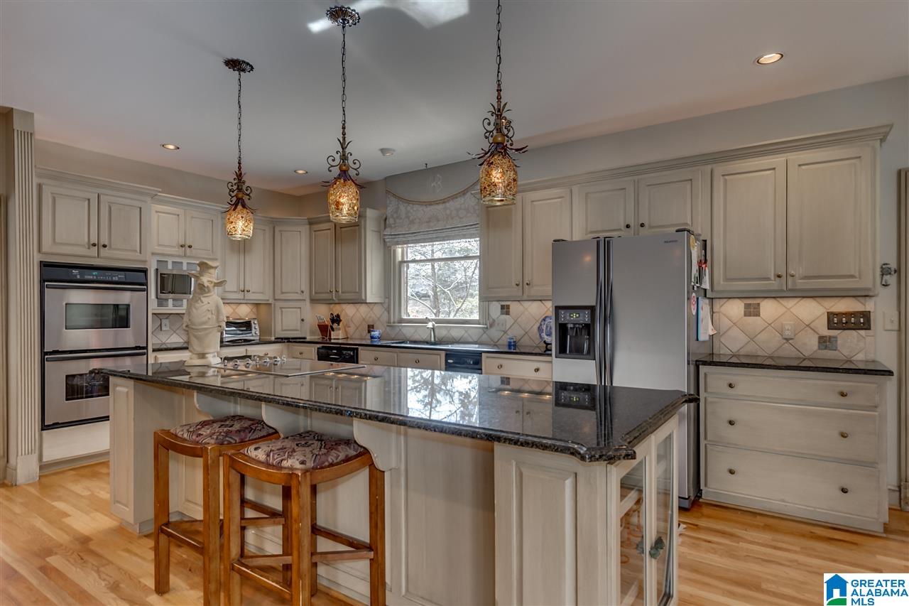 3773 Rockhill Road Mountain Brook, AL 35223 - Photo 18 of 38