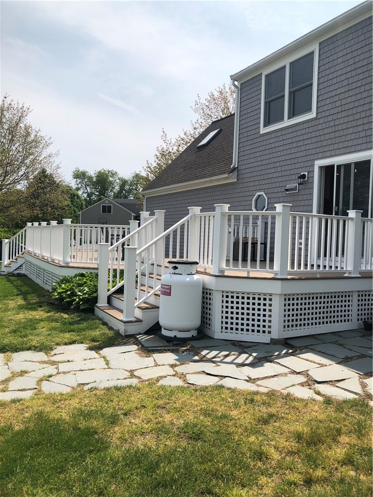 135 Spring Hill Road Portsmouth, RI 02871 - Photo 9 of 19