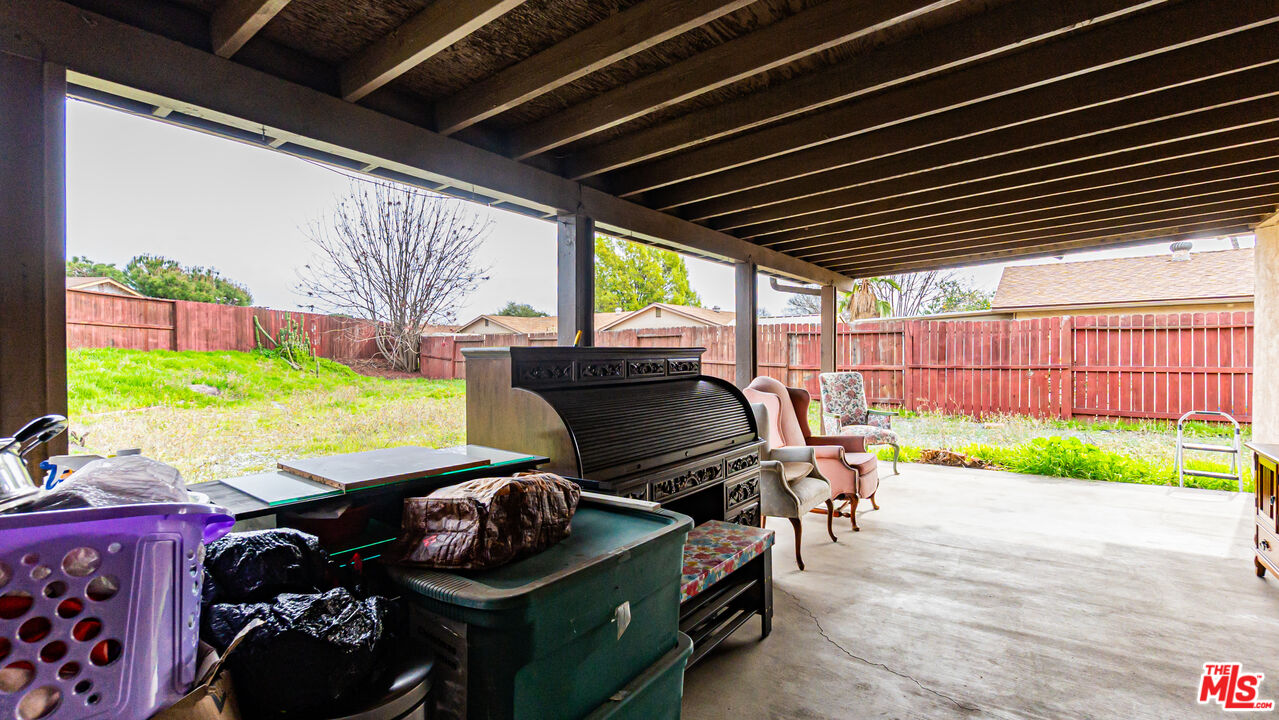 586 San Dimas Street Hemet, CA 92545 - Photo 29 of 30 a outdoor space with patio furniture