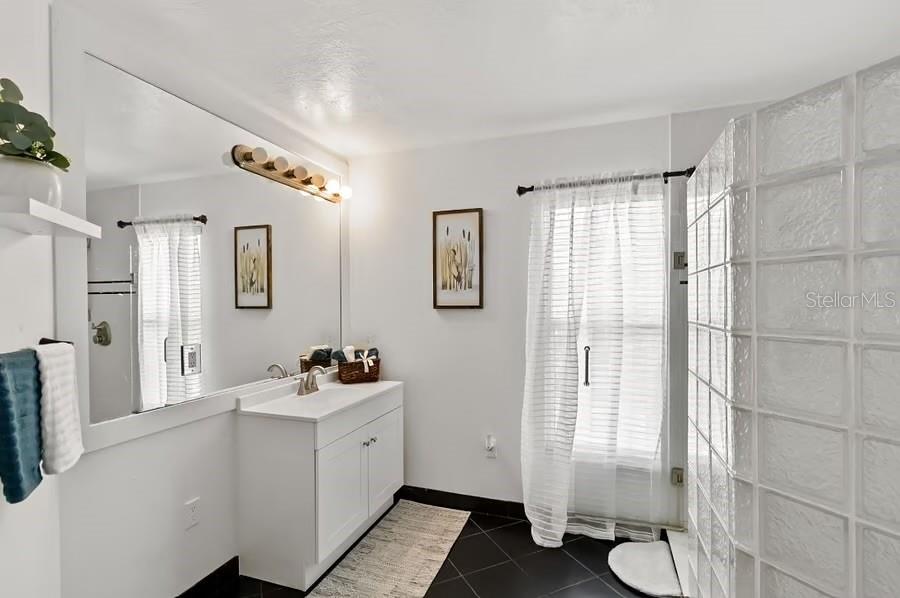 7447 Hawkins Road Sarasota, FL 34241 - Photo 7 of 10