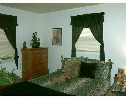 106 Wyngate Road Coraopolis, PA 15108 - Photo 5 of 8 Gallery Image 5