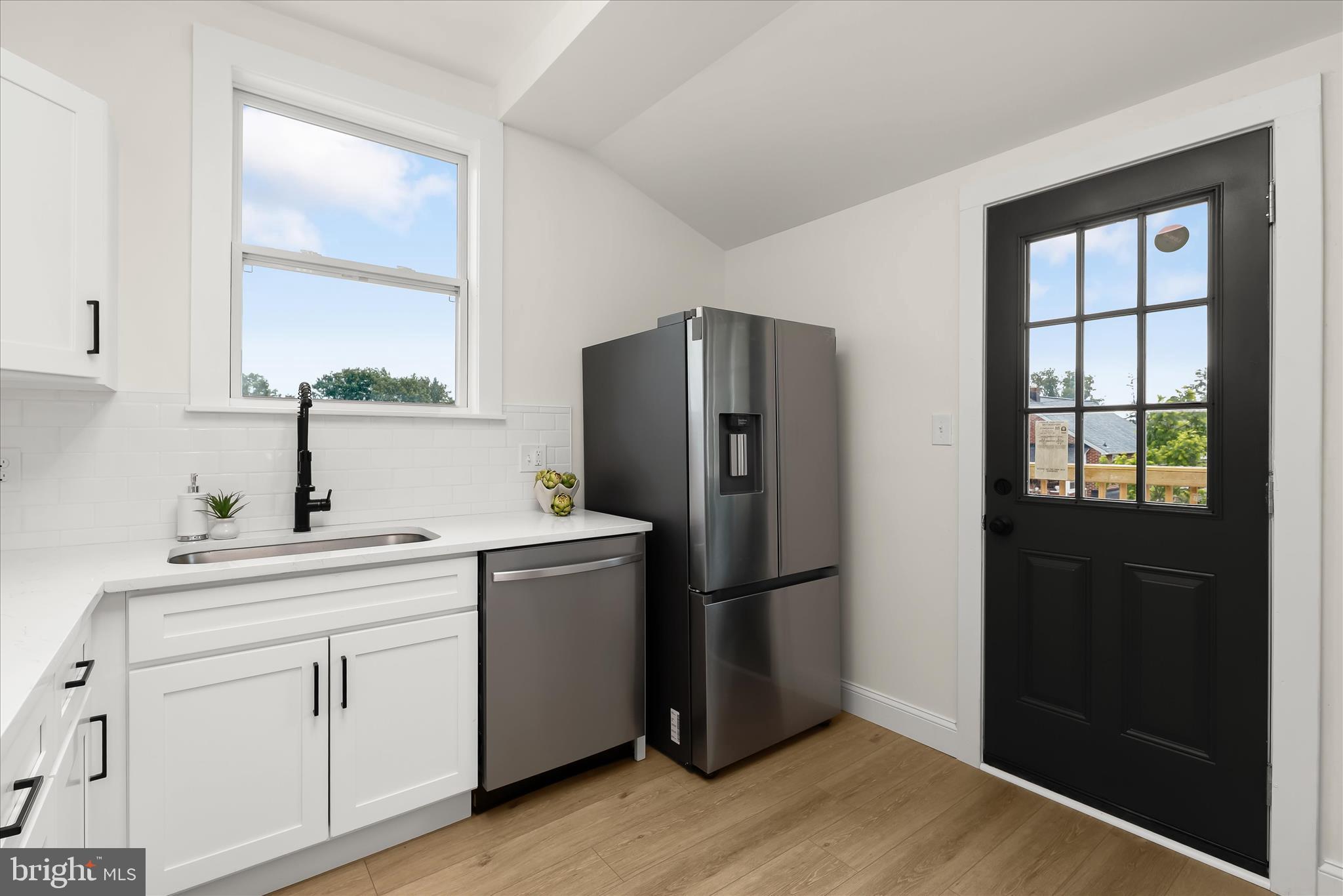 640 North Bend Road Baltimore, MD 21229 - Photo 16 of 47 Kitchen