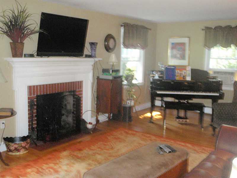 208 New Meadow Road Barrington, RI 02806 - Photo 3 of 11 Living Room.