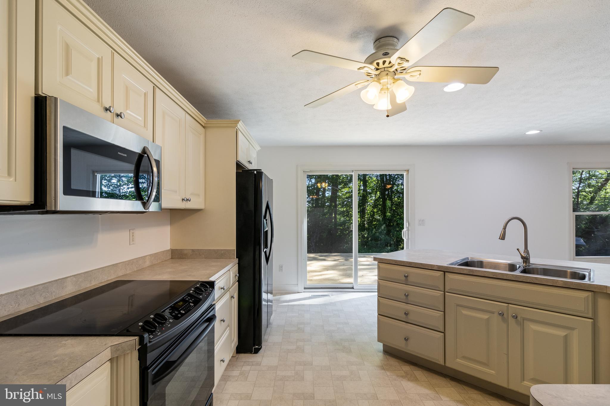 24780 Old 3 Notch Road Hollywood, MD 20636 - Photo 10 of 28