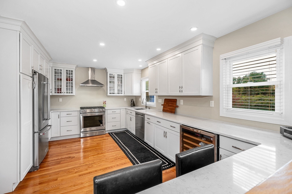 389 Marbleridge Road North Andover, MA 01845 - Photo 9 of 35