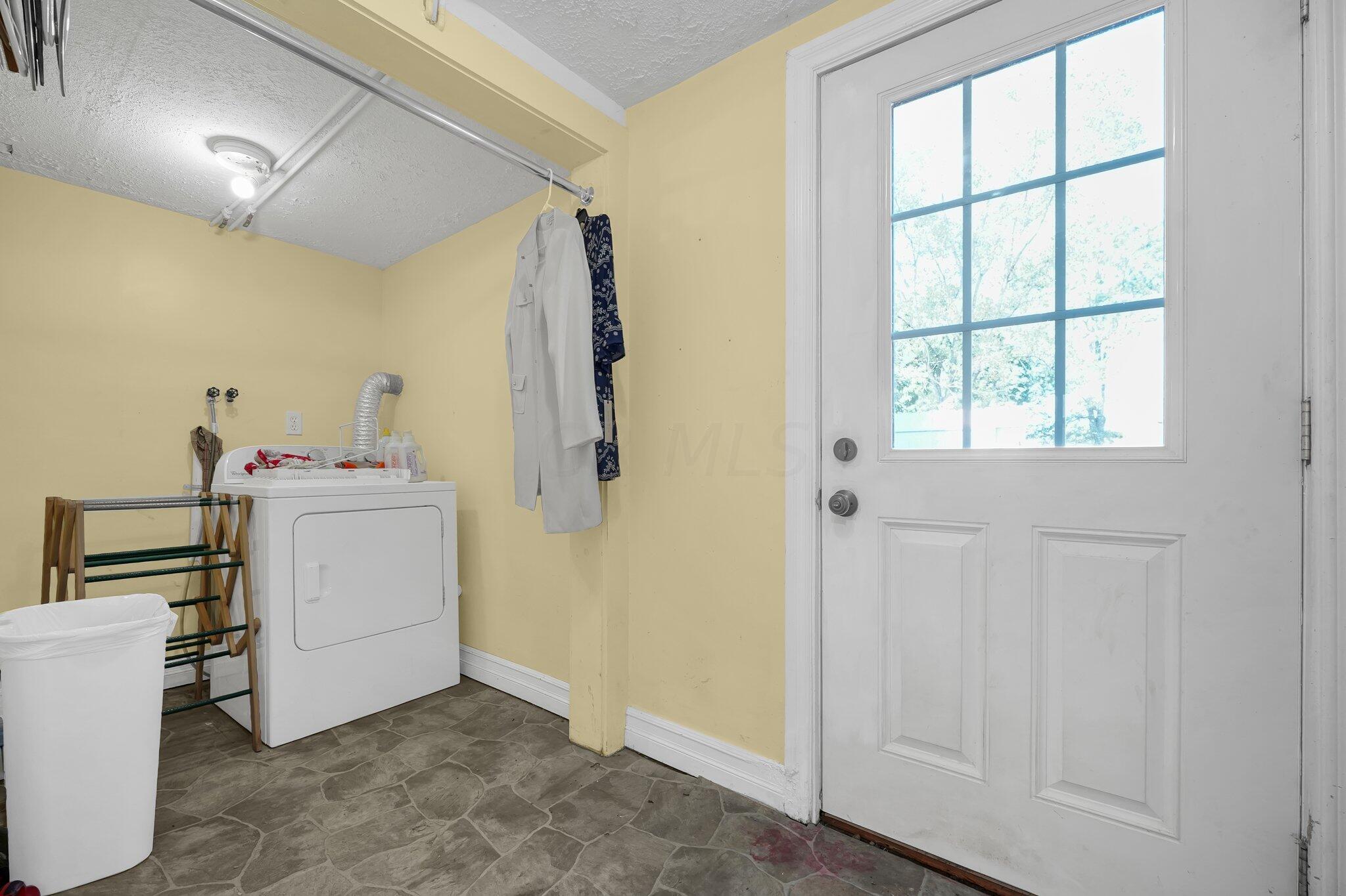 5211 County Home Road Delaware, OH 43015 - Photo 24 of 35 Laundry/Mudroom