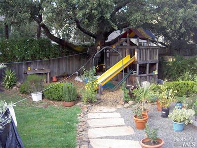 4763 Devonshire Place Santa Rosa, CA 95405 - Photo 5 of 9 Gallery Image 5