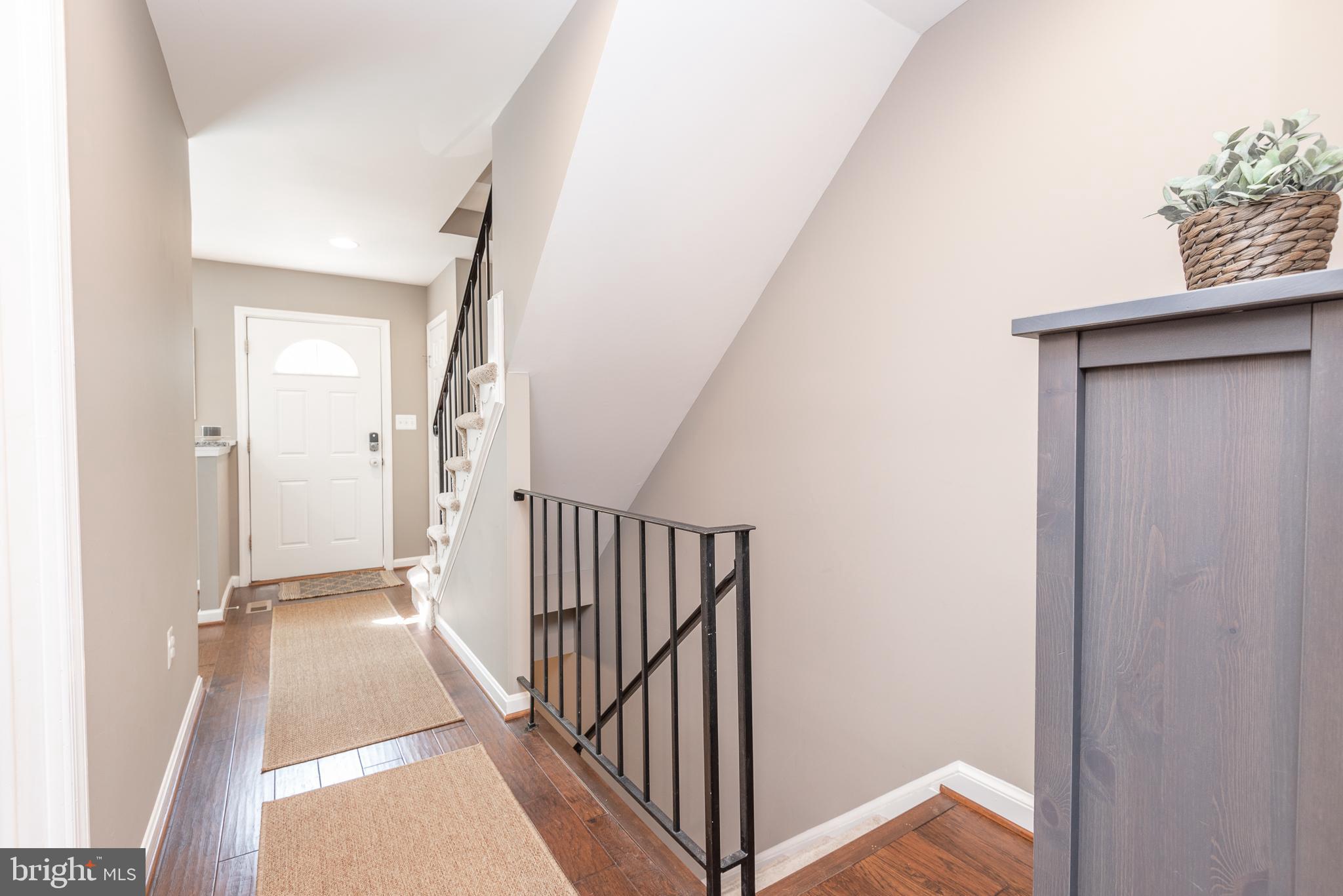 8977 Omega Court Springfield, VA 22152 - Photo 11 of 29 Gallery Image 11