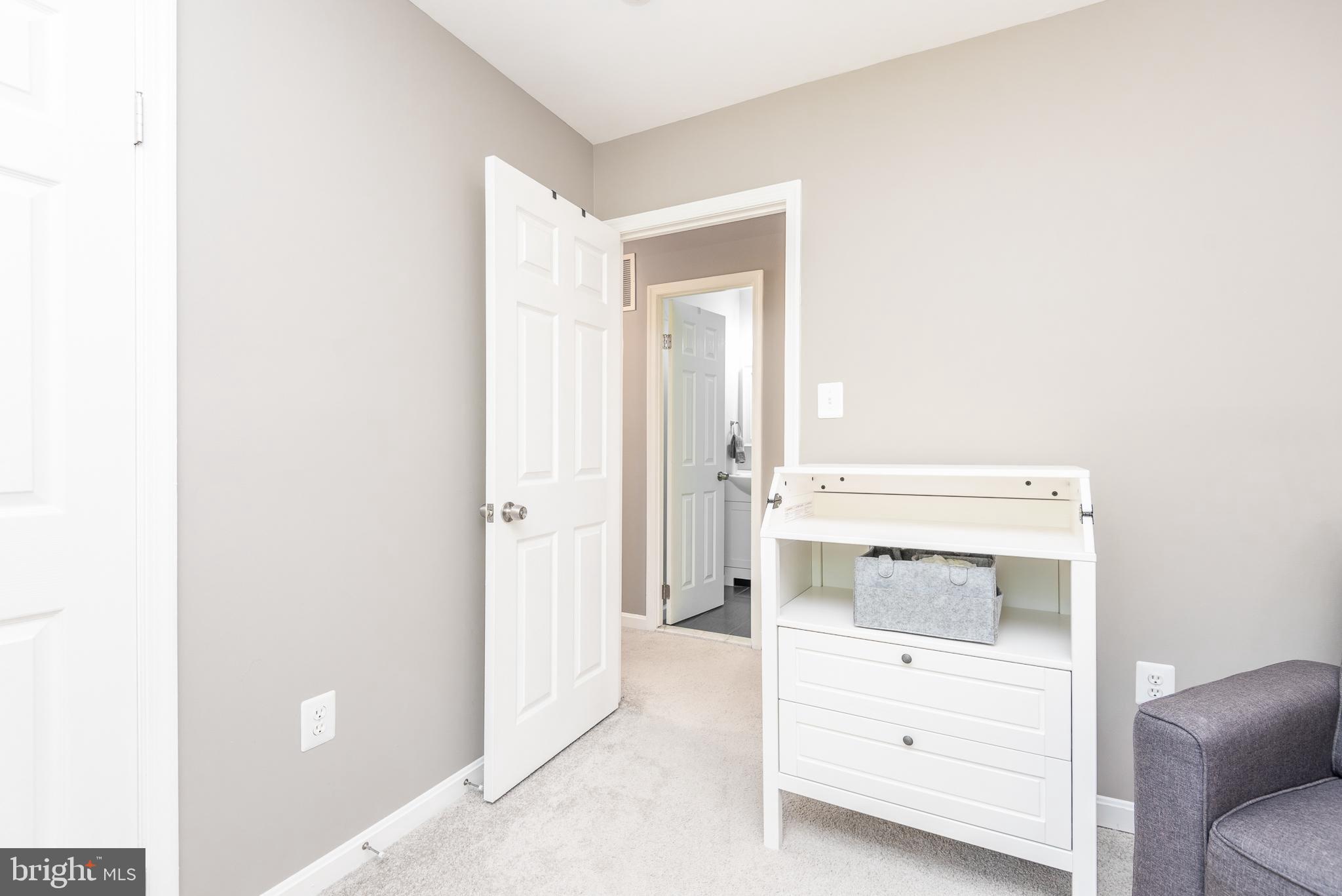 8977 Omega Court Springfield, VA 22152 - Photo 20 of 29 Gallery Image 20