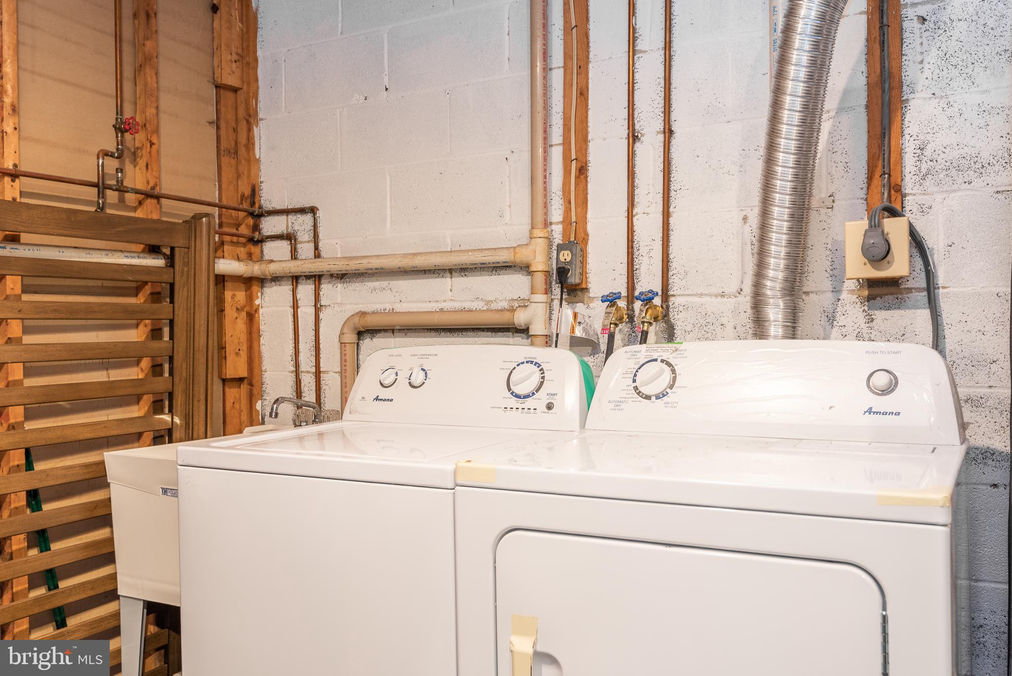 8977 Omega Court Springfield, VA 22152 - Photo 26 of 29 Laundry/Utility Room with Extra Storage