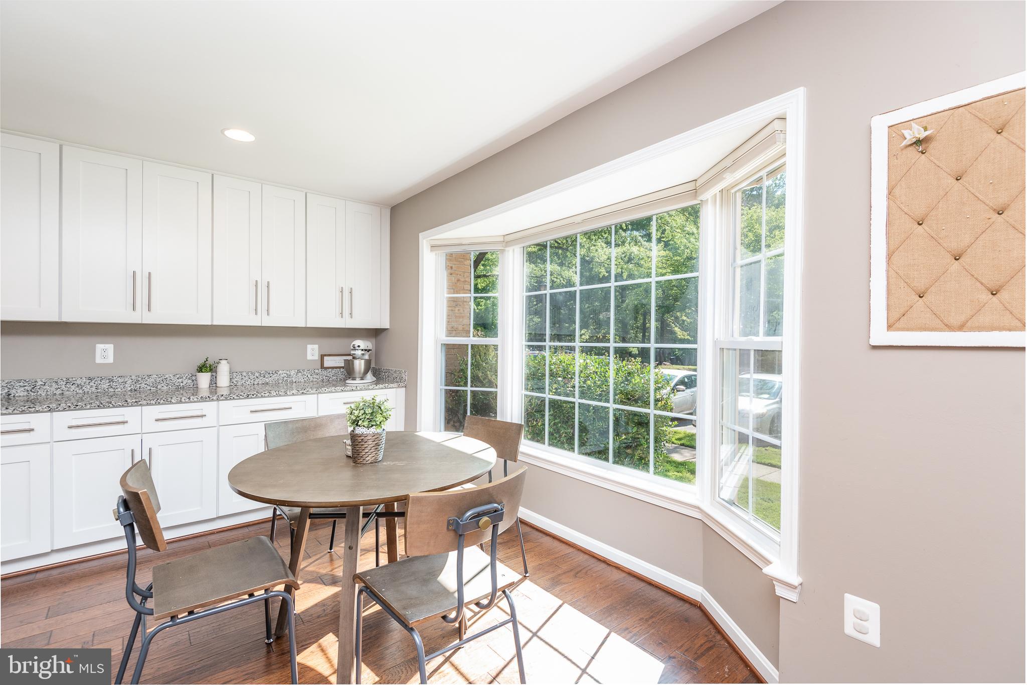 8977 Omega Court Springfield, VA 22152 - Photo 6 of 29 Sun-kissed Eat-in Kitchen