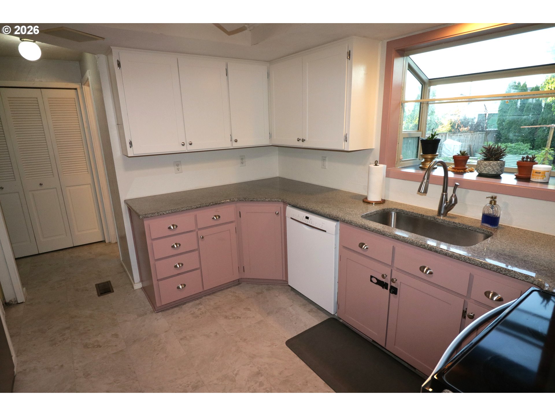 1419 T Street Springfield, OR 97477 - Photo 10 of 30