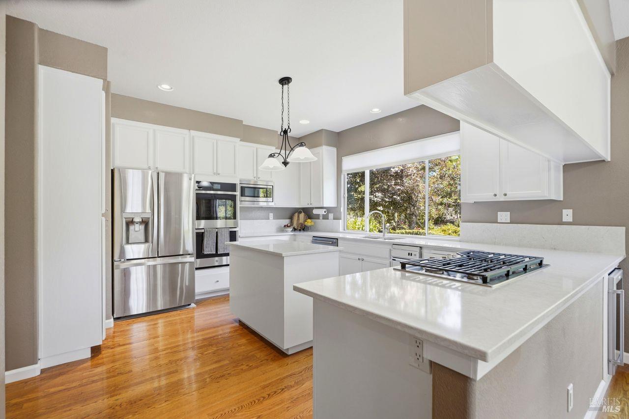 6332 Meadowridge Drive Santa Rosa, CA 95409 - Photo 10 of 36