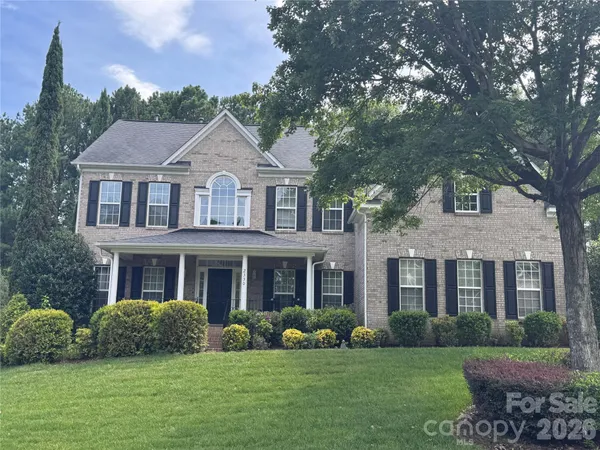 $715,000 | 2330 Harvester Avenue, Fort Mill, SC 29708