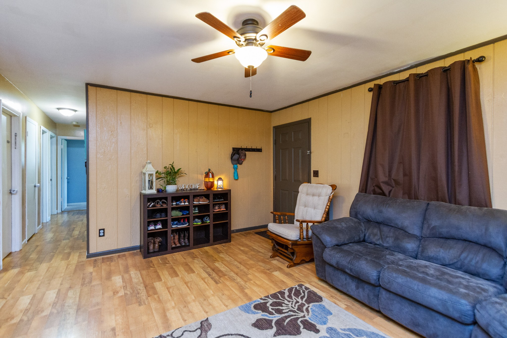 1940 Austin Road Lafayette, TN 37083 - Photo 14 of 41 a living room with furniture and wooden floor