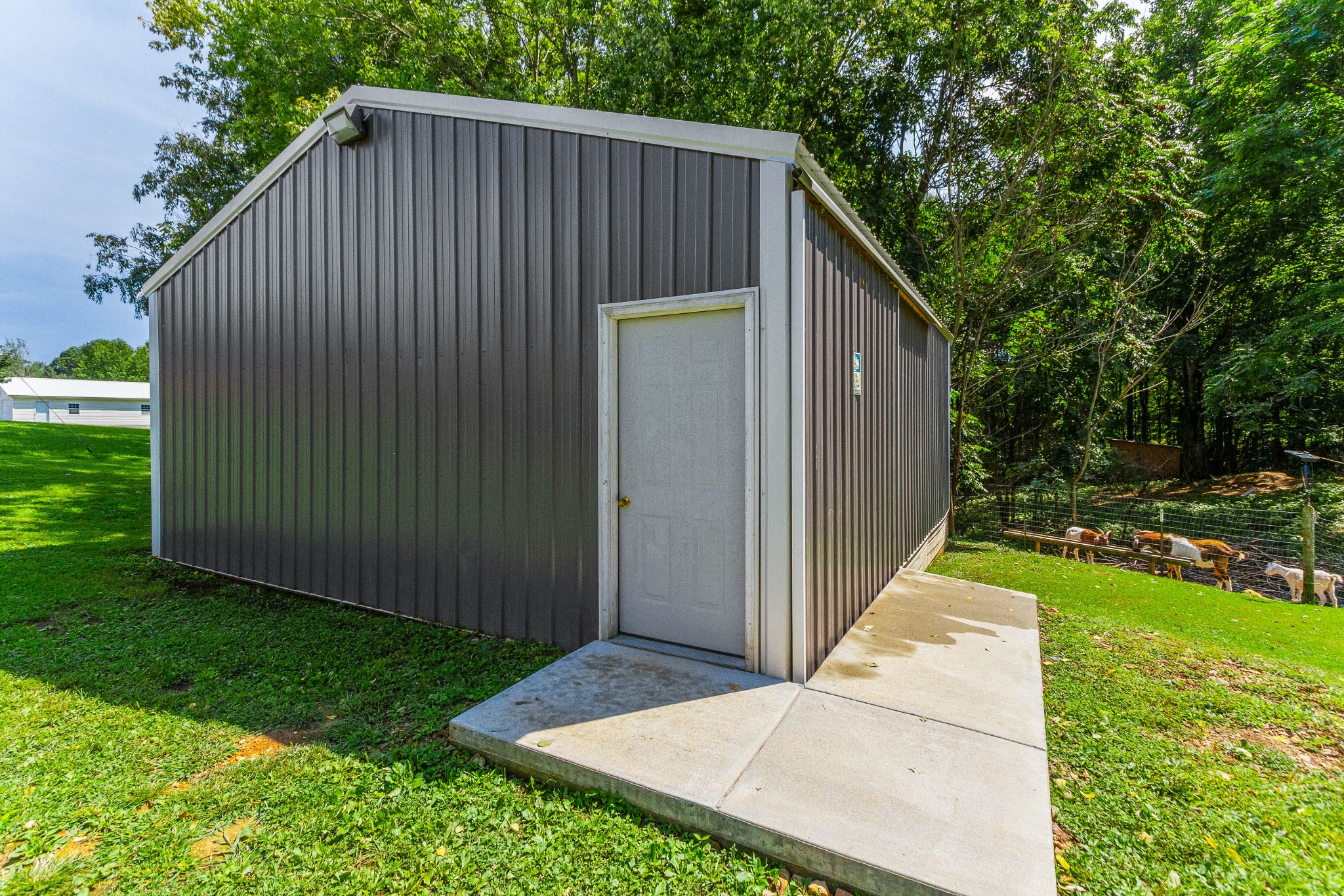 1940 Austin Road Lafayette, TN 37083 - Photo 41 of 41 a house view with a backyard space