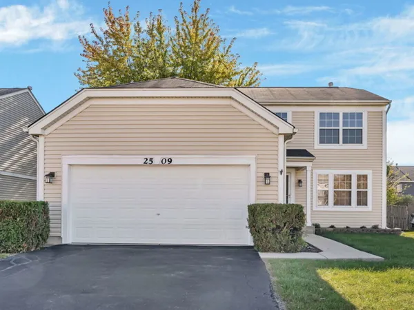 $454,999 | 2509 Rosehall Lane, Aurora, IL 60503
